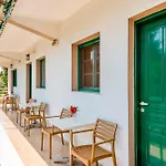 بيت ضيافة Alpha Stegna Sun 3*